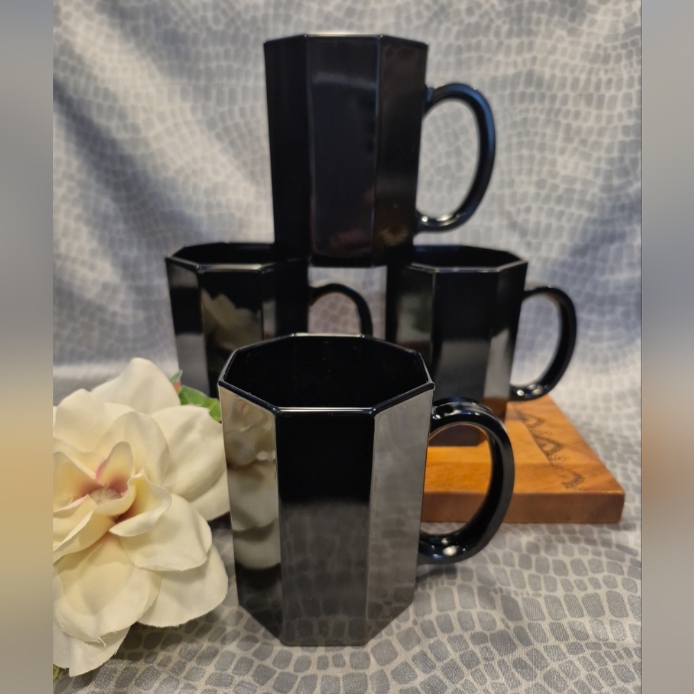 Vintage Arcoroc France Octime Black Onyx Glass Coffee Mugs Cups Octagon Set of 4